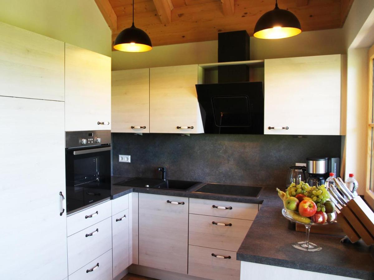 Ferienwohnung Reisach Лінденберґ-ім-Альґой Екстер'єр фото